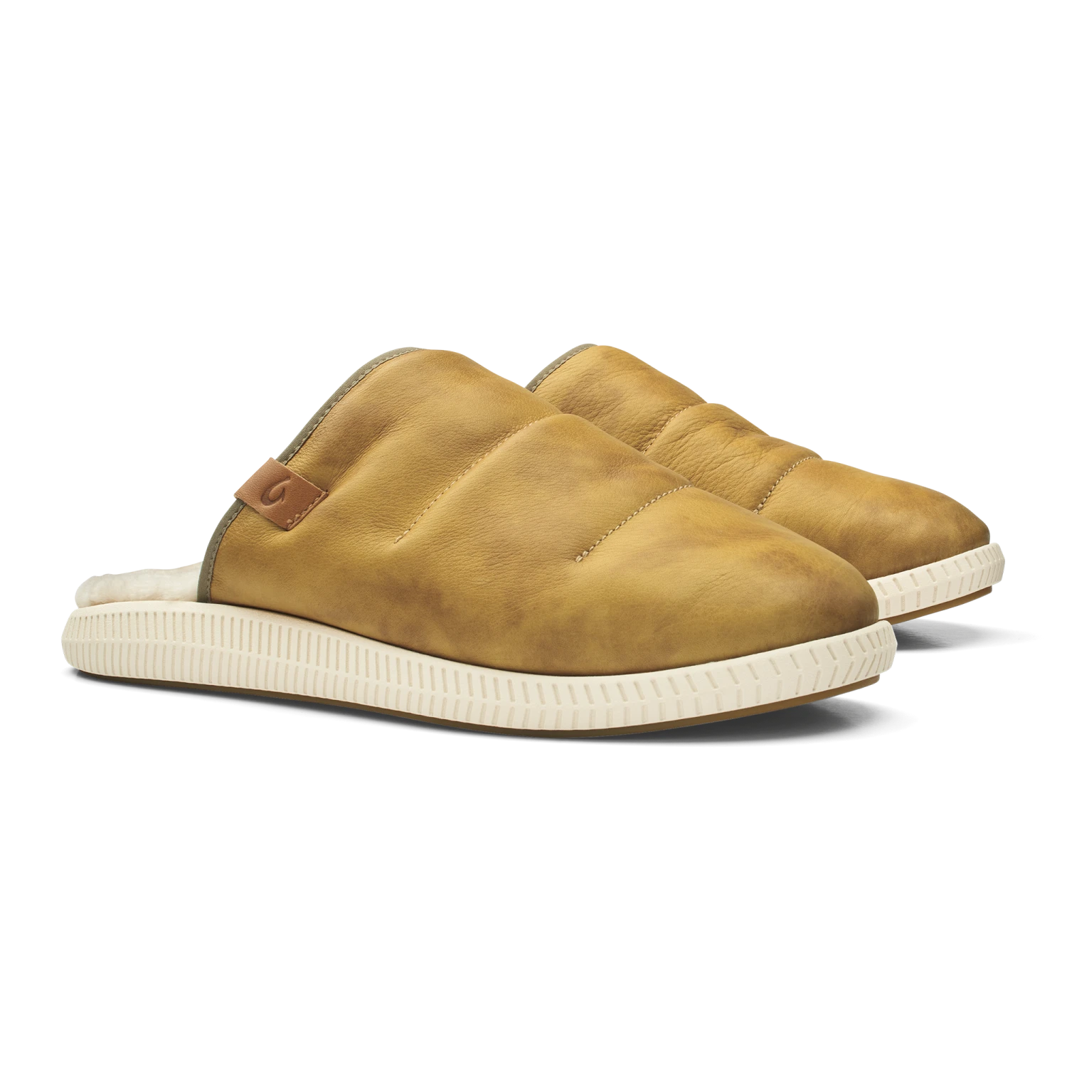 OluKai Mua 'Ili - Golden Sand / Bone 5 OluKai Mua 'Ili - Golden Sand / Bone - Image 3