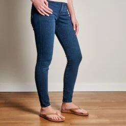 OluKai ‘Aukai - Tan -OluKai 20442 3434 102 W AUKAI TanTan