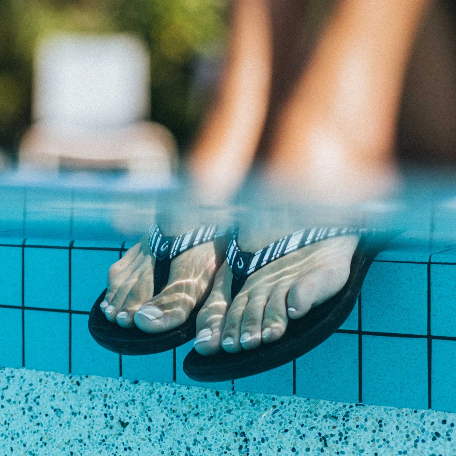 OluKai Ho‘ōpio - Blue Depth / Stripe 7 OluKai Ho‘ōpio - Blue Depth / Stripe - Image 5