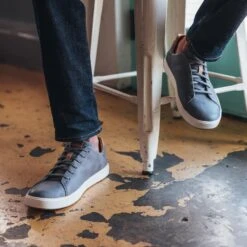 OluKai Lae‘ahi Lī ‘Ili - Charcoal -OluKai Lae ahiLi Ili Charcoal galleryimage 09